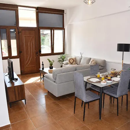 Fully Renovated -700m From Mill Of Elves-free Parking & Fast Wifi Apartment Trikala (Thessaly)