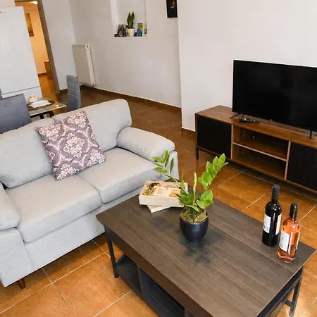 Fully Renovated -700m From Mill Of Elves-free Parking & Fast Wifi